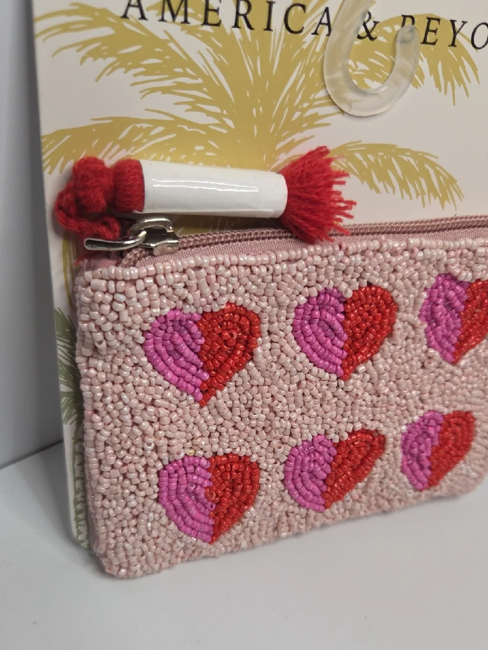 💕▪️America & Beyond▪️ Beaded Pink Heart Coin Pouch - Pink & Red